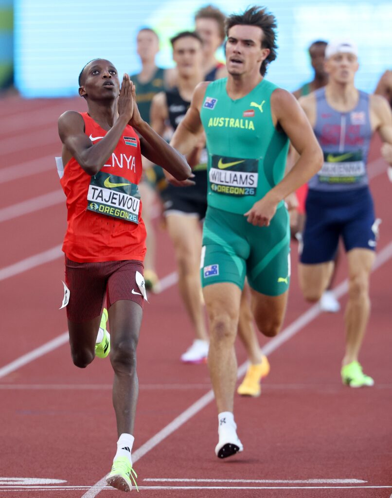 Collins Tajewou racing in the 800m semifinal