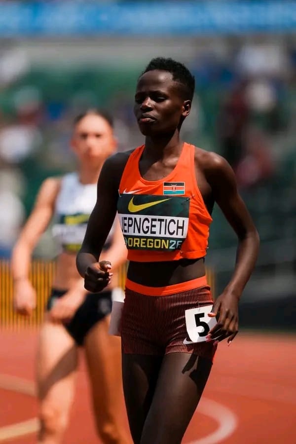 Nancy Jepngetich leads her women's 800m heat at the World Athletics U20 Championships.